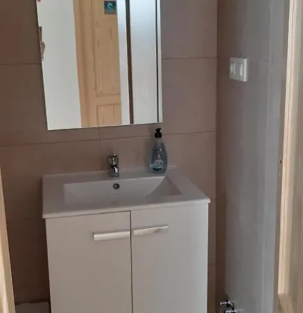 ゲストハウス Piso La Buganvilla Bailén